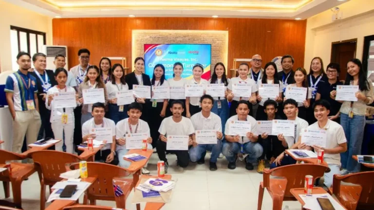 AboitizPower Awards College Scholarships to 20 Students in Toledo City